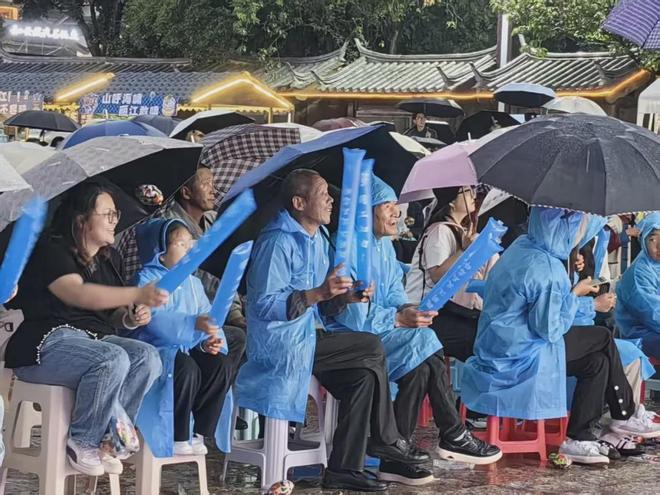内马尔入选世界杯名单仍在康复,社媒官宣第五次当爸