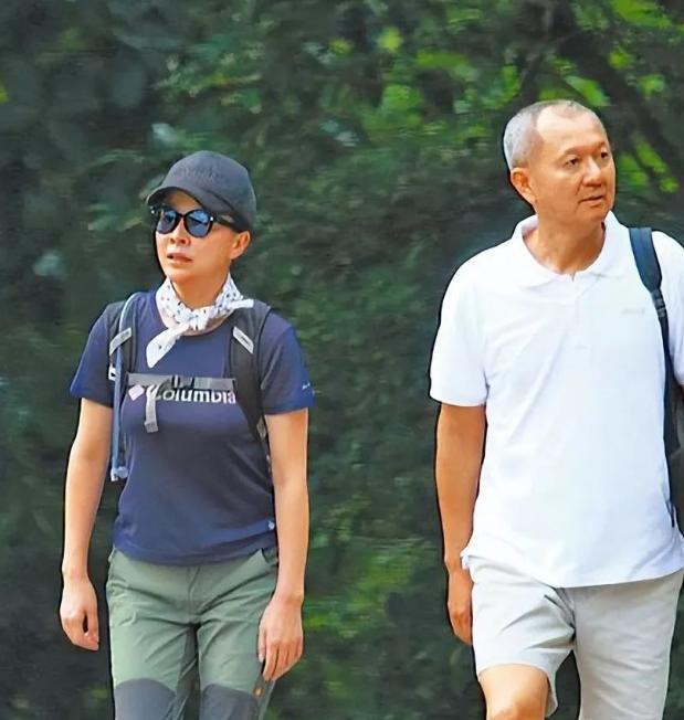 丽江市足球协会完成换届,王曙当选新一届主席
