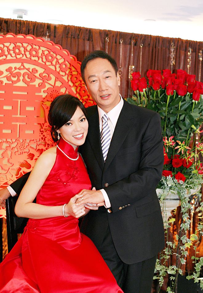 西班牙最大反差！巴萨双子星天差地别！一个封神一个被骂惨