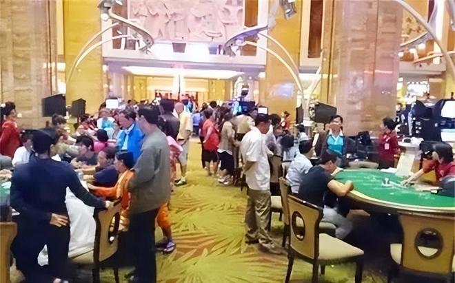男篮头号功臣！廖三宁21+7两数据全场最高 献反超球+制胜4罚