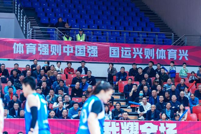 深受穆帅器重！曝皇马续约26岁铁腰5年：曾与队长2次打架 曼联失望