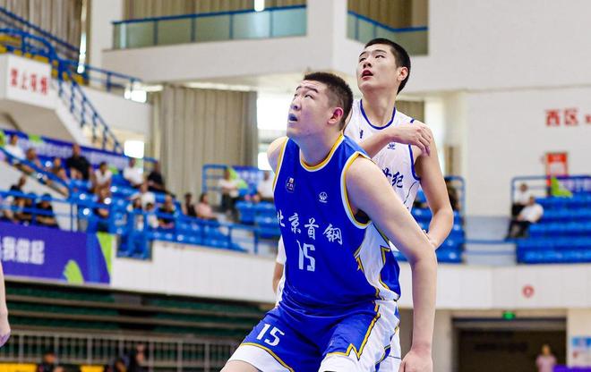 38岁刘亦菲抱小狗亮相七夕！整个娱乐圈都安静了，只知道她颜值高，却不知她还有一个好习惯