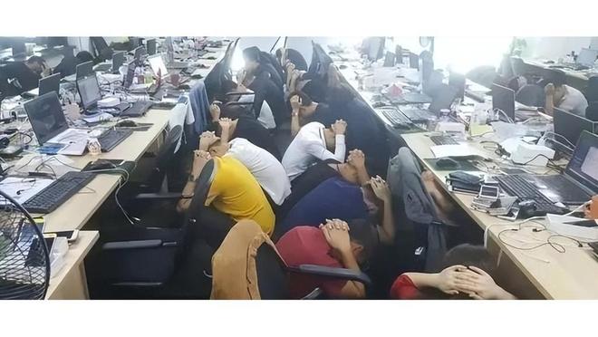 男篮头号功臣！廖三宁21+7两数据全场最高 献反超球+制胜4罚