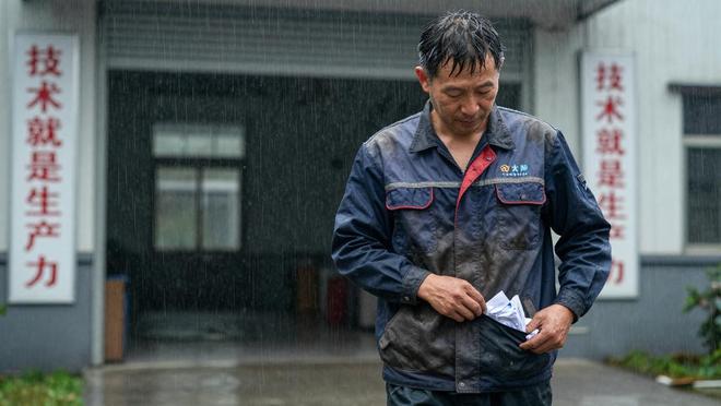 突发！广东男篮官宣：杜锋身体不适前往医院就诊 由助教暂代指挥
