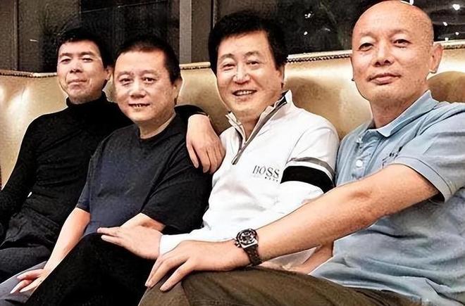 全网暴怒!球迷狂批美国女主裁：水平太差 错误多于正确 令人失望