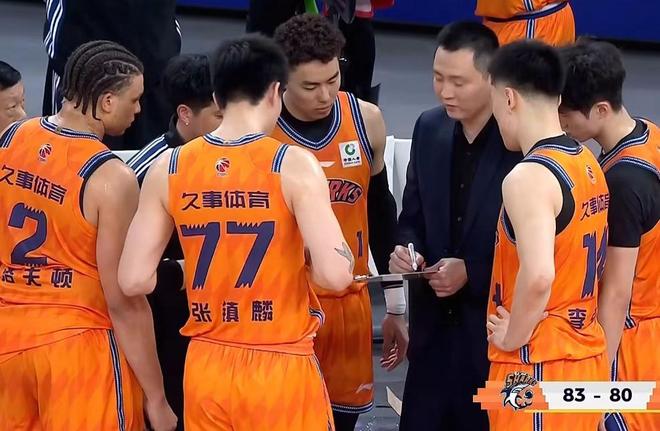 男篮两场世预赛总结：3人不能用，3人需调整，1将能扛大旗