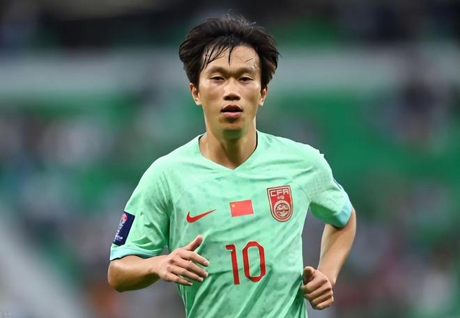 英格兰2比0巴拿马：贝林厄姆闪耀，但防线隐忧未解