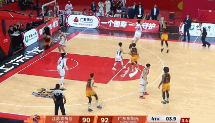 武磊在年维泗寿宴上讲话：要把年老、徐导的精神传承给下一代